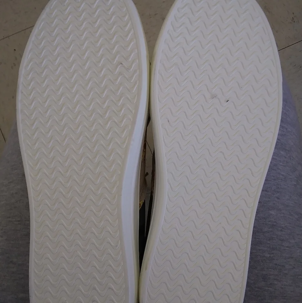 🌞HP🌞 Canvas Animal Print Slip On Sneakers - Picture 3 of 4